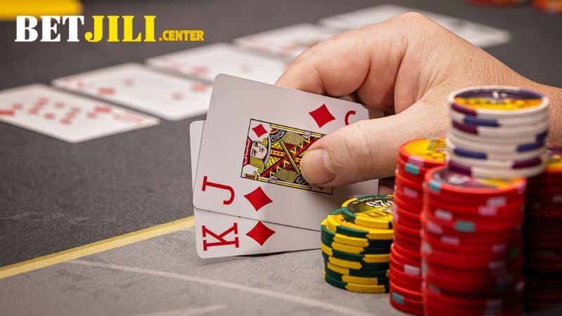 Bài Xì Phé - Sự Kết Hợp Tuyệt Vời Giữa Chiến Lược, Tâm Lý và May Rủi 4 van-hoa-va-cong-dong-xung-quanh-bai-xi-phe